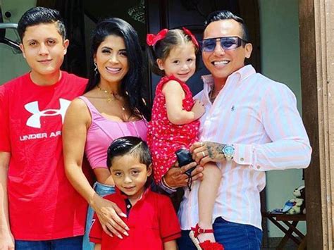 hijos kimberly flores|Kimberly Flores y Edwin Luna celebran la。